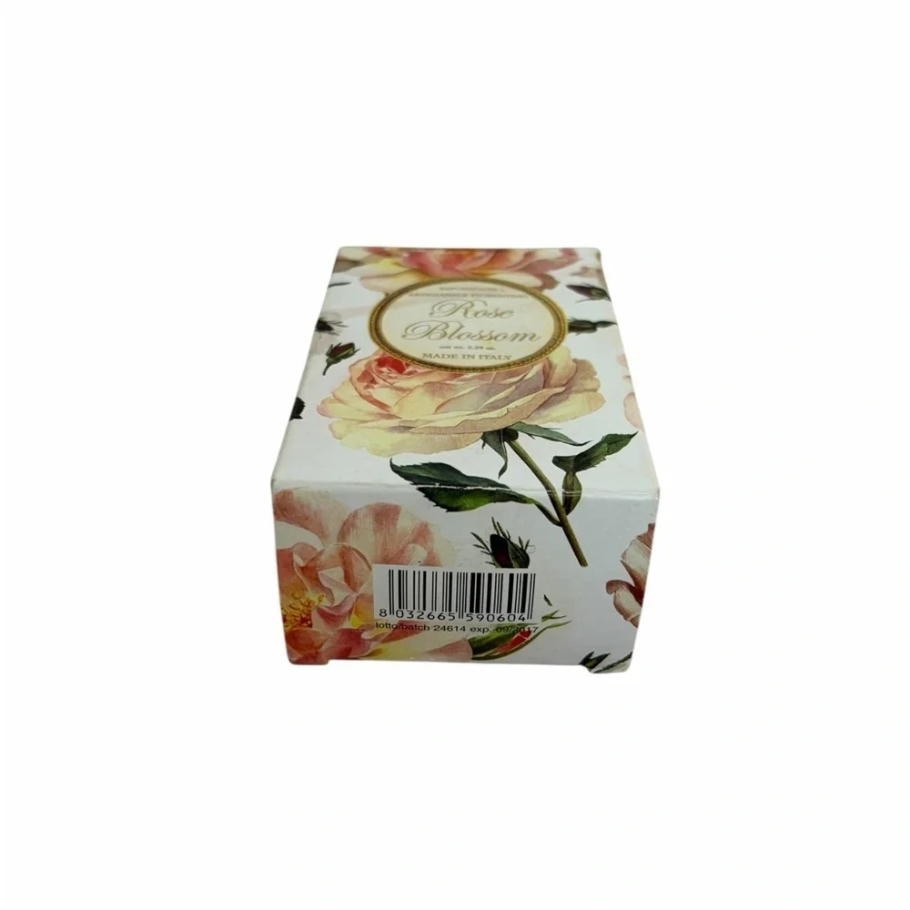 Florentine rose blossom